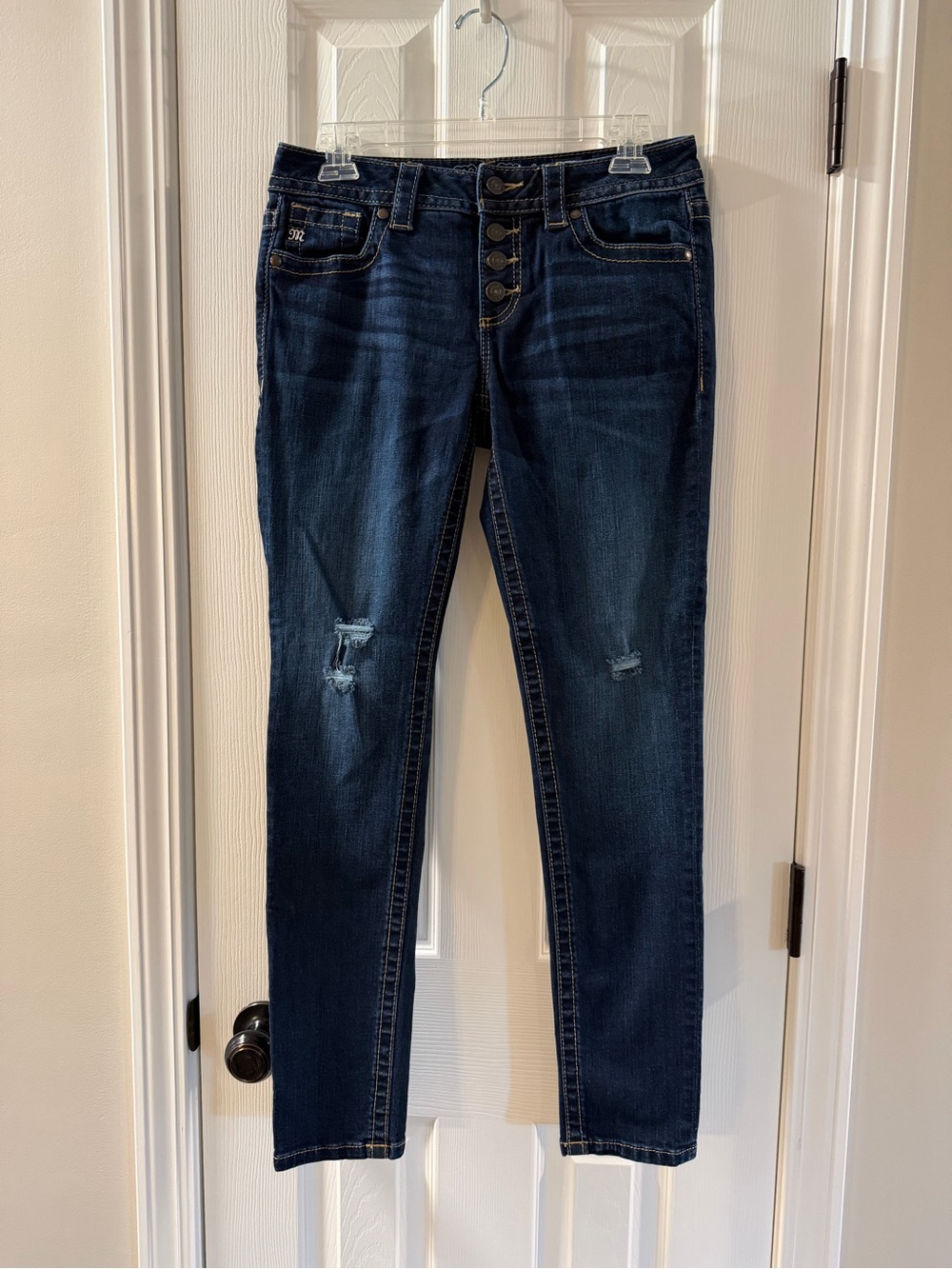 Buckle Dark Blue Skinny Jeans with Button-Fly